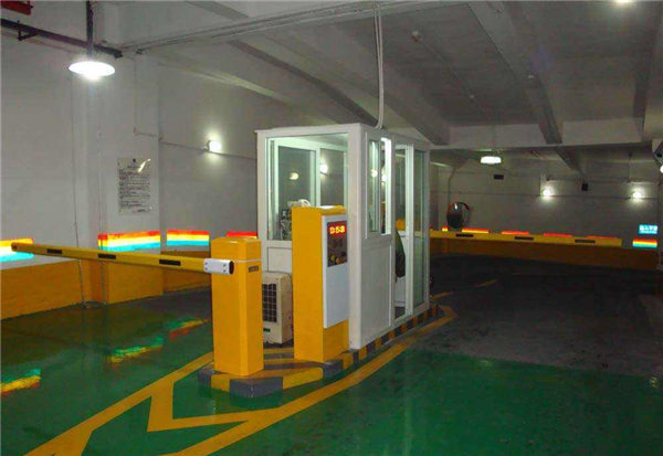 停車場智能化遇新挑戰(zhàn)，《中國公路網(wǎng)》提出：關(guān)注智能停車場市場